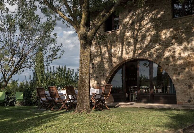 家族用アパートメント, Borgo Al Cerro