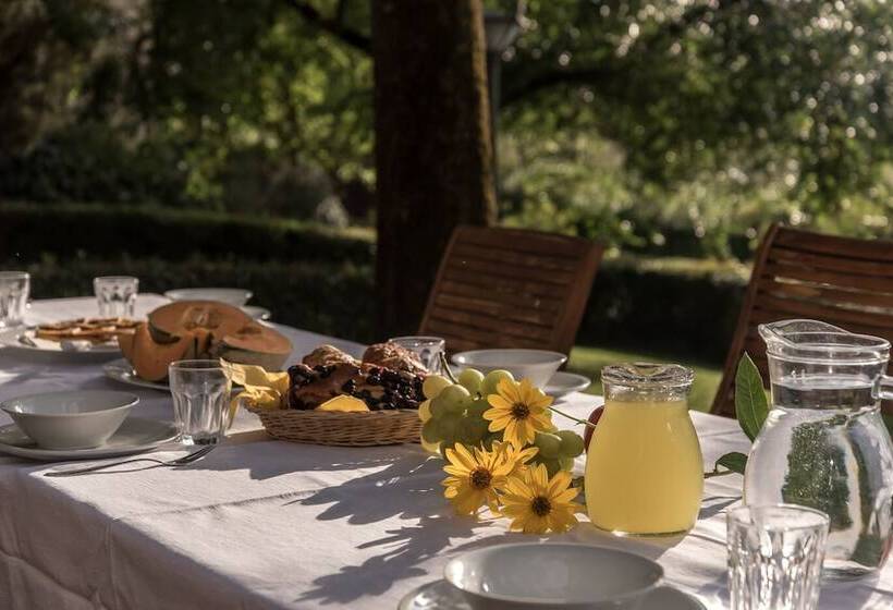 家族用アパートメント, Borgo Al Cerro