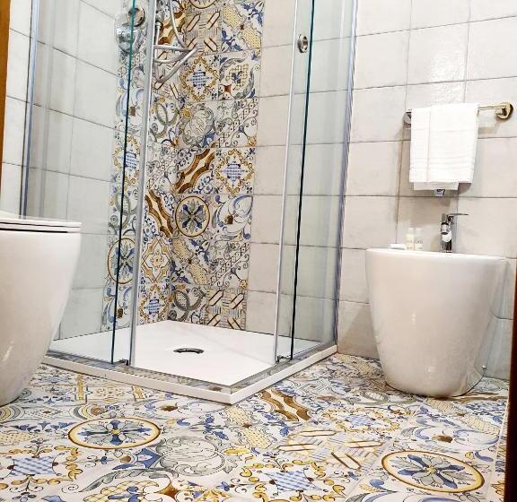 غرفة كلاسيكية, Cala Marina