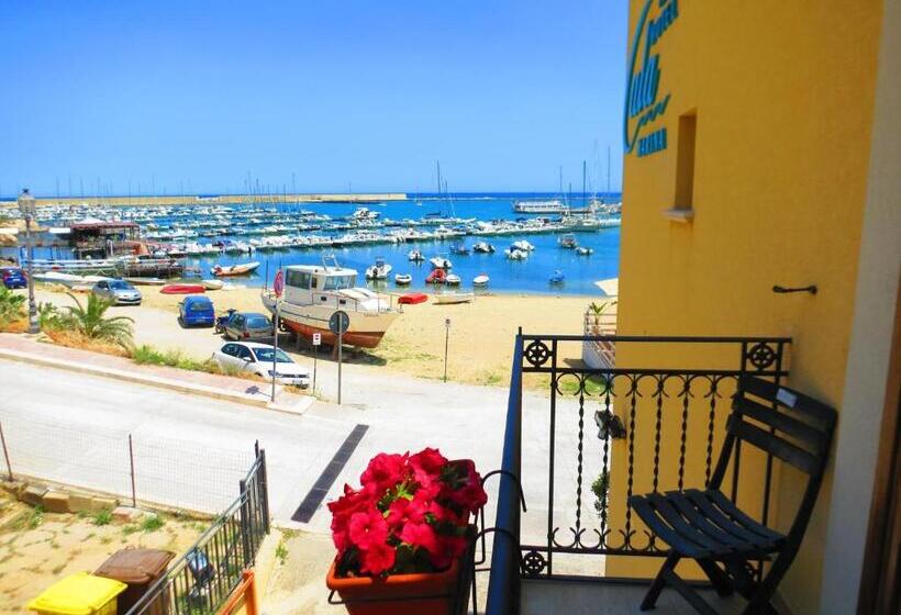 غرفة قياسية مزوَّدة بشُرفة إطلالة جانبية علي البحر, Cala Marina