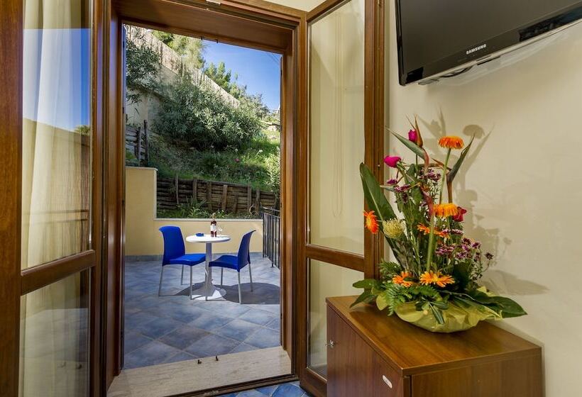 Classic Interior Room, Cala Marina