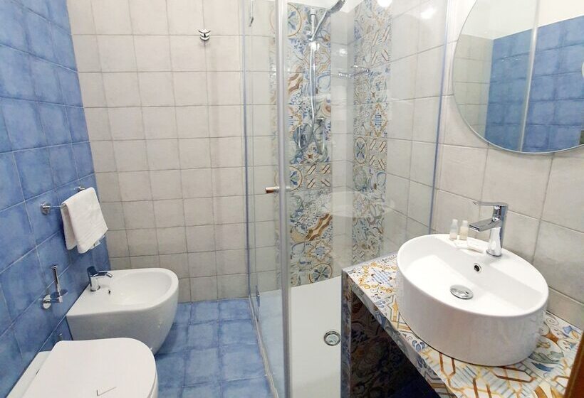 غرفة أساسية إطلالة جانبية على البحر, Cala Marina