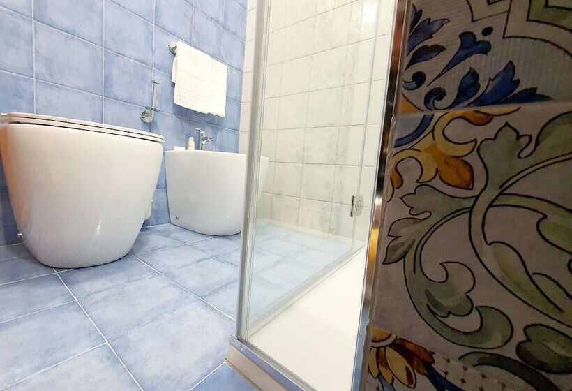 غرفة أساسية إطلالة جانبية على البحر, Cala Marina