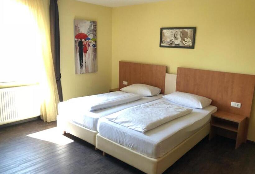 スタンダードルーム, Europa   Restaurant