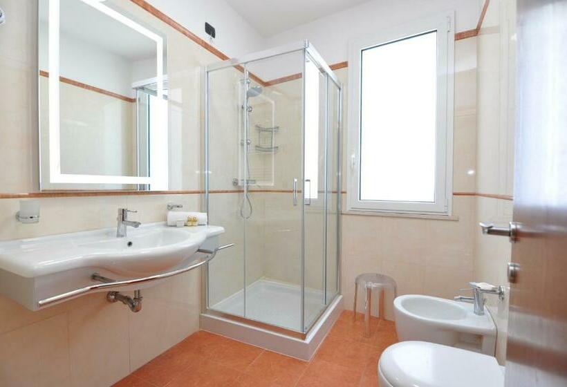 חדר סטנדרט עם מרפסת, Falli