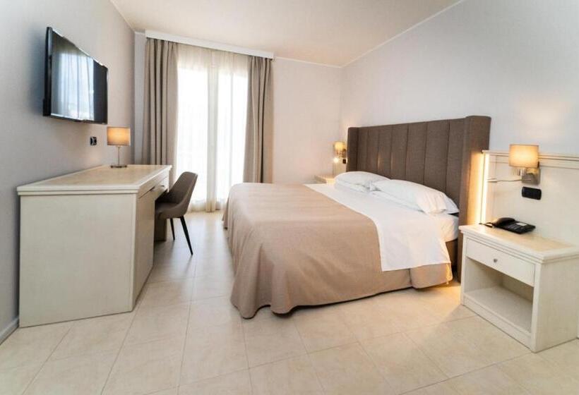 חדר סטנדרט עם מרפסת, Falli