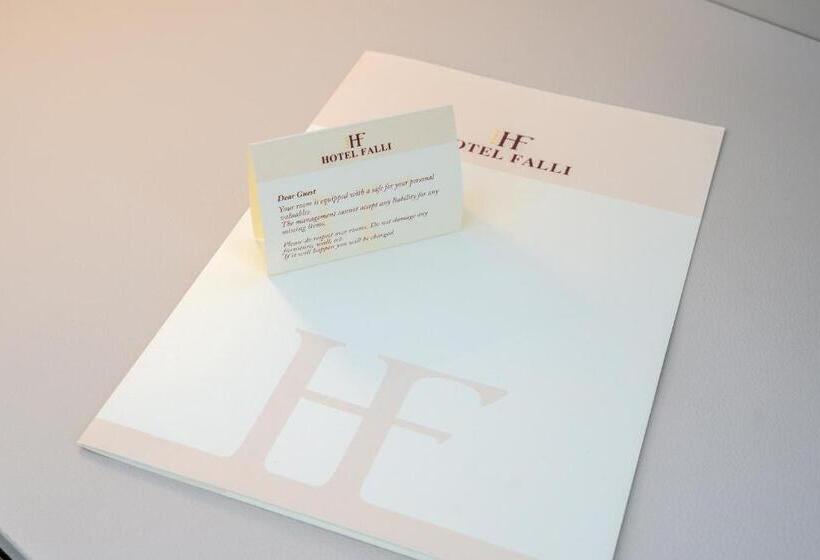 חדר דלוקס נוף לים, Falli