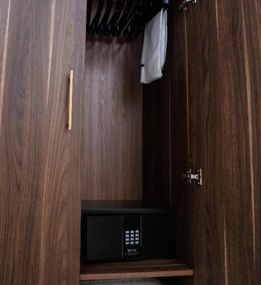 חדר דלוקס נוף לים, Falli