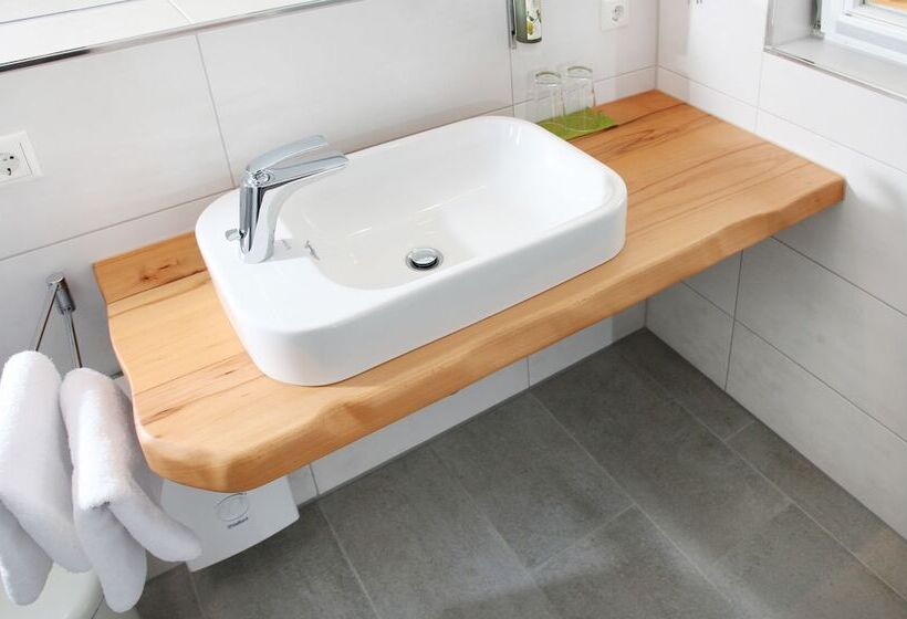 标准单人间, Gasthof Altes Casino