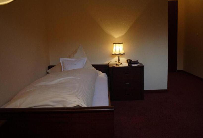 标准单人间, Graf Balduin