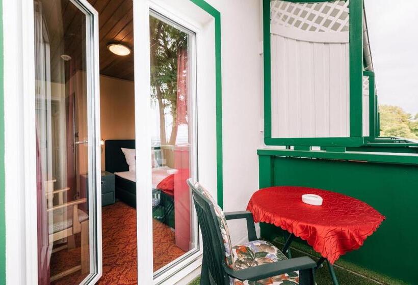 חדר סטנדרט יחיד, Hasenjäger