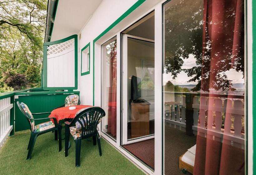 חדר סטנדרט לארבעה, Hasenjäger