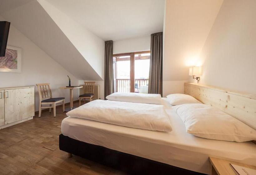 חדר סטנדרט עם מרפסת, Masatsch