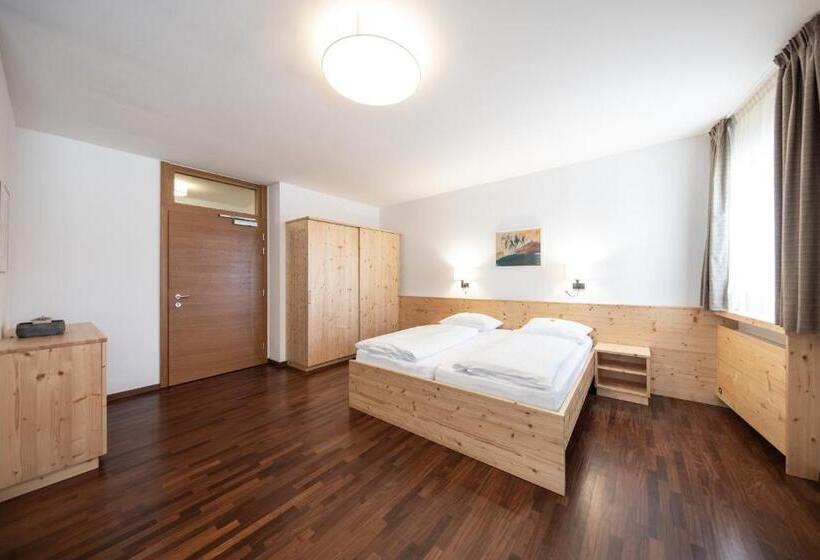 Номер Deluxe, Masatsch