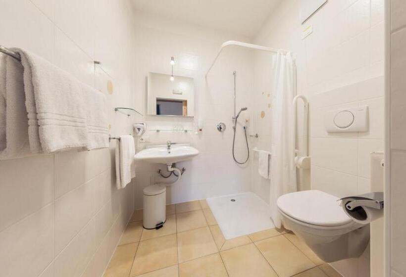 חדר סופריור, Masatsch