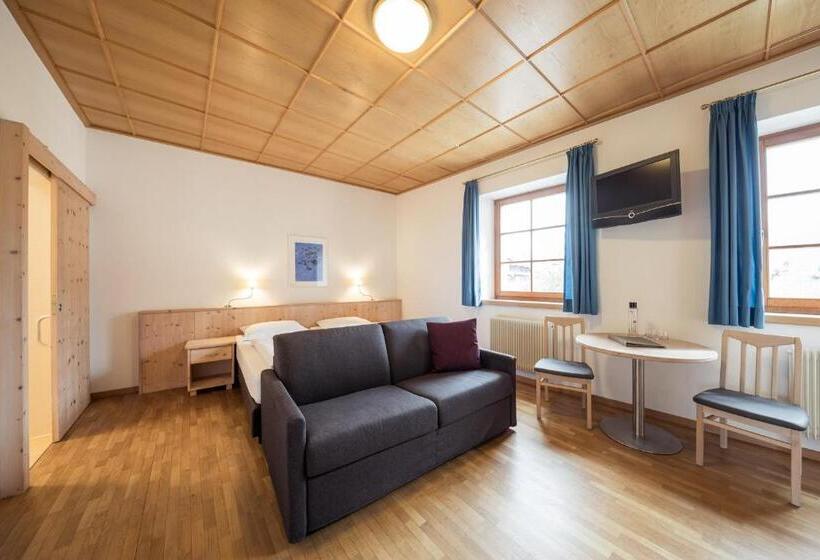 חדר סופריור, Masatsch