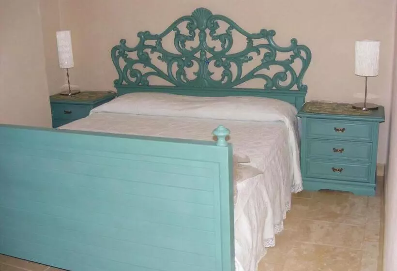 سوییت خانوادگی, Masseria Pelosella B&b