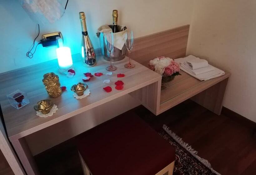 غرفة قياسية, Tesoro Pompeiano