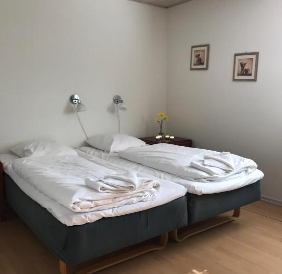 スタンダード４人部屋, Medio