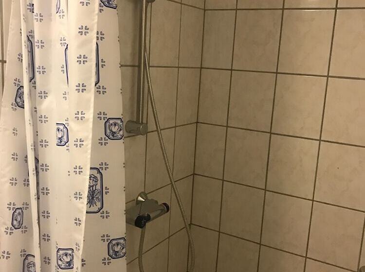 Номер Стандарт, Medio