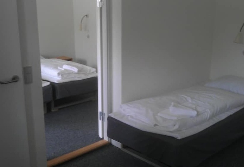 Семейный Номер, Medio