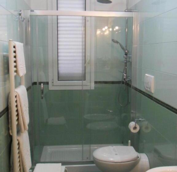 带海景的标准房, Miramare