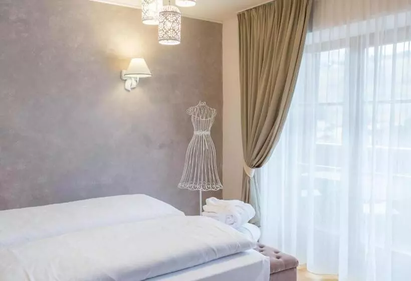 スーペリアールーム, Boutique Hotel Olympia