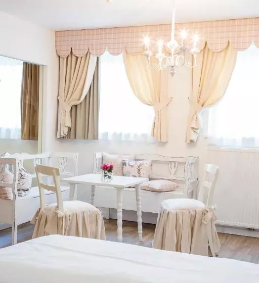 スイート, Boutique Hotel Olympia