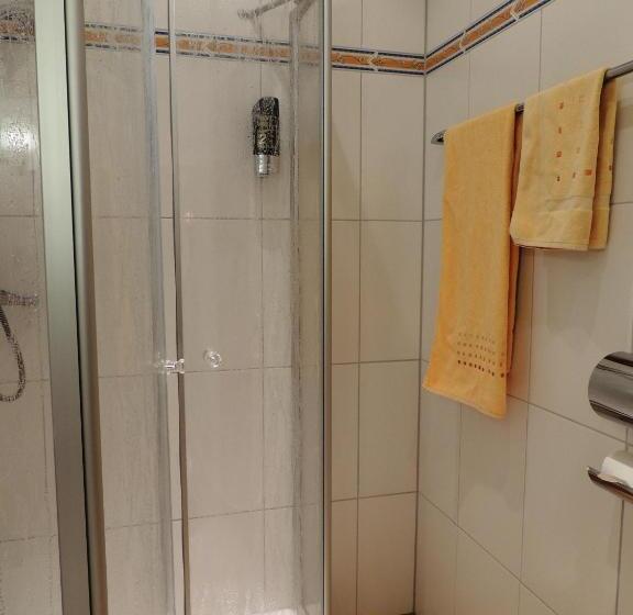 스탠다드 싱글 룸, Prinz Heinrich