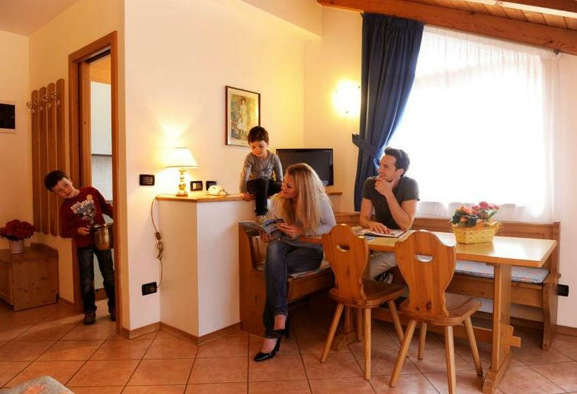 1 Bedroom Apartment Mountain View, Residence Kristall  Fiemme Holidays