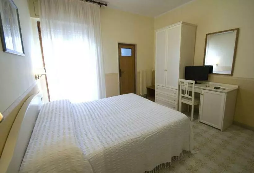 اتاق استاندارد یک نفره, Riviera