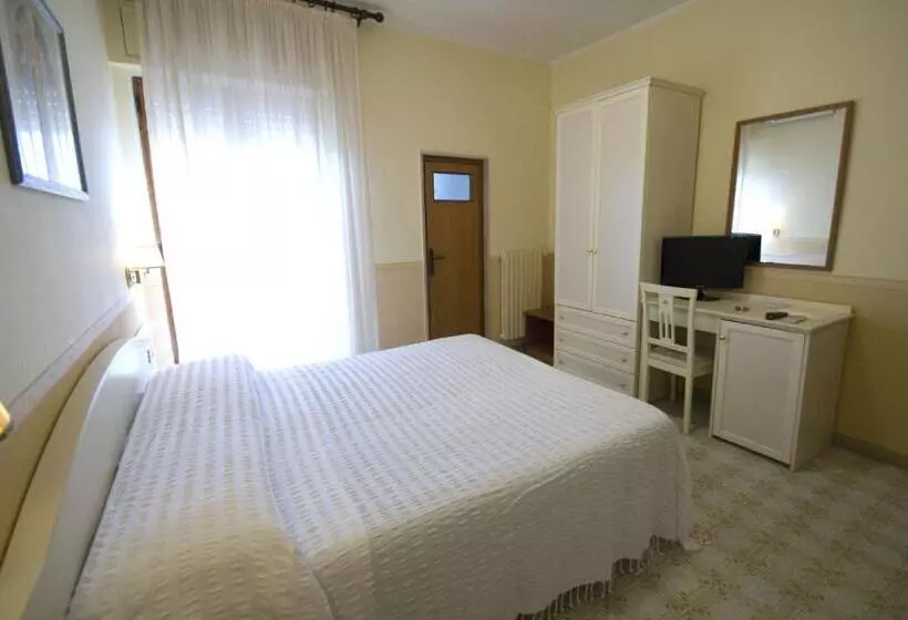 اتاق استاندارد, Riviera