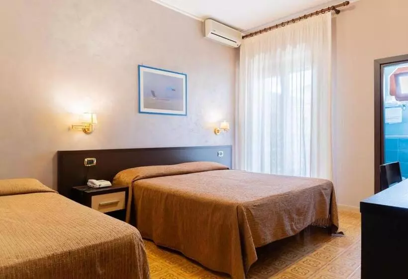 اتاق استاندارد سه نفره, Riviera