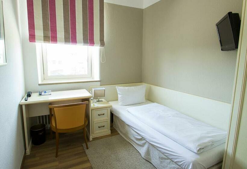 스탠다드 싱글 룸, Schlee