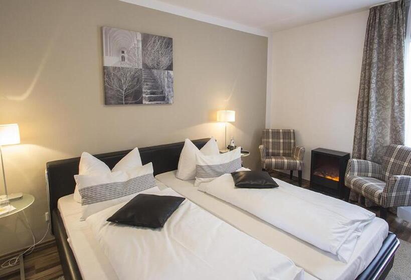 스탠다드 룸, Schlee