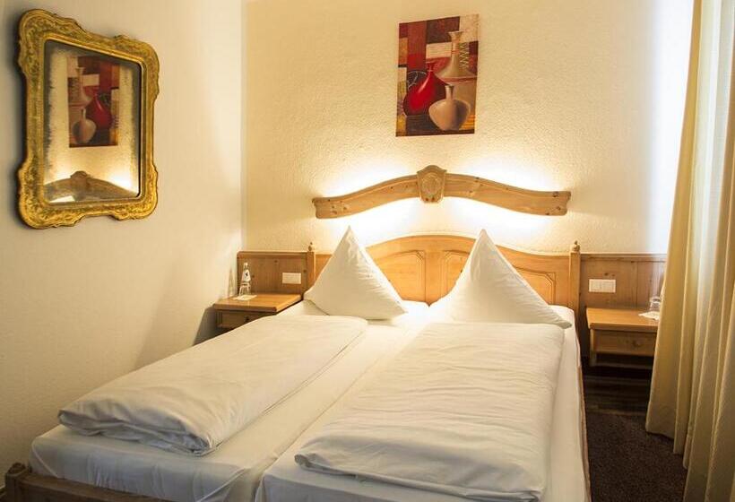 스탠다드 룸, Schlee