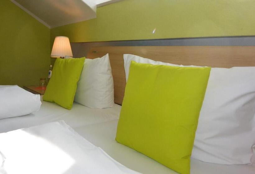 스탠다드 룸, Schlee