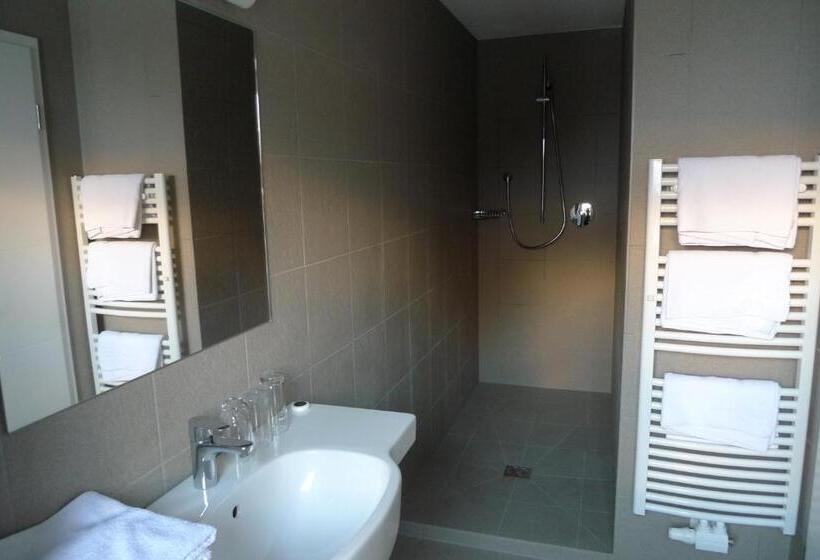 Четырехместный Номер Стандарт, Stifter