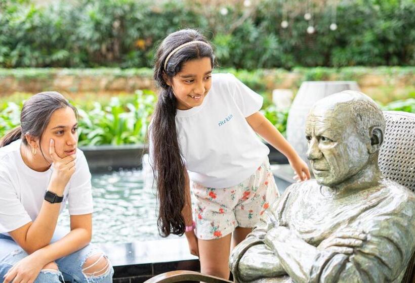 חדר קלאב, The Ritz   Carlton, Bangalore