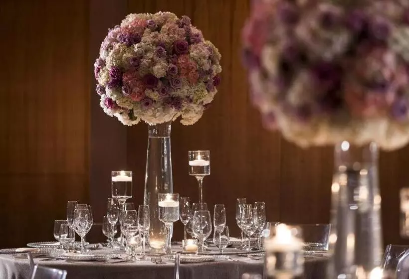 クラブルーム, The Ritz   Carlton, Bangalore
