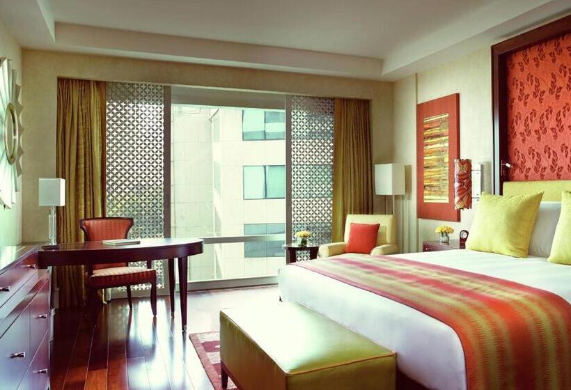 חדר דלוקס,מיטת קינג עם נוף לעיר, The Ritz   Carlton, Bangalore