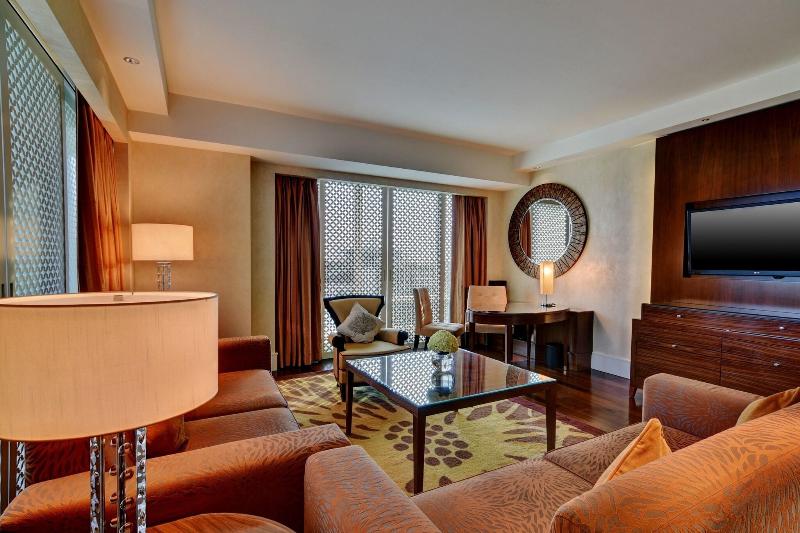 סוויטת קלאב, The Ritz   Carlton, Bangalore