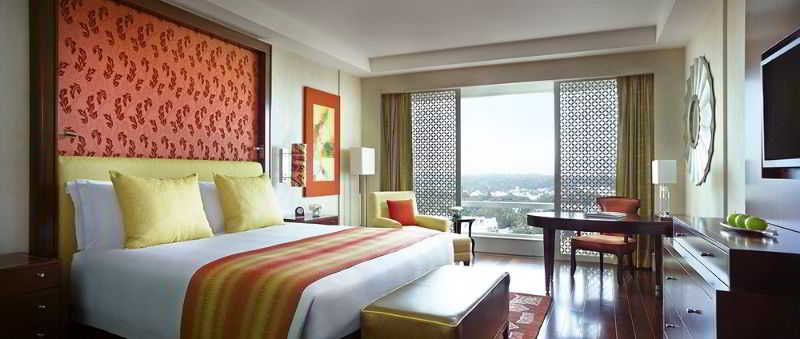 디럭스 룸, The Ritz   Carlton, Bangalore