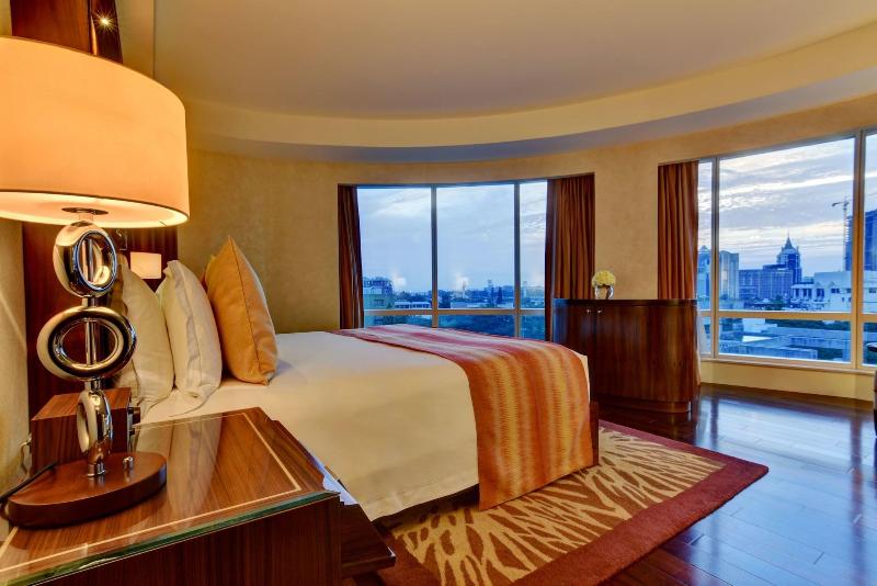 סוויטת קלאב, The Ritz   Carlton, Bangalore