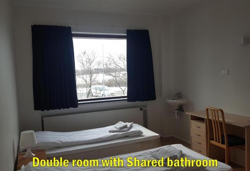 اتاق استاندارد با سرویس بهداشتی مشترک, Travel Inn