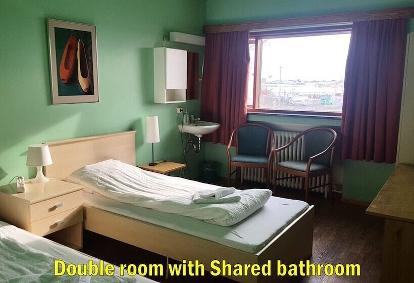 اتاق استاندارد با سرویس بهداشتی مشترک, Travel Inn