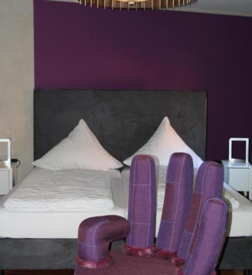 수피리어 룸, Turmdieb