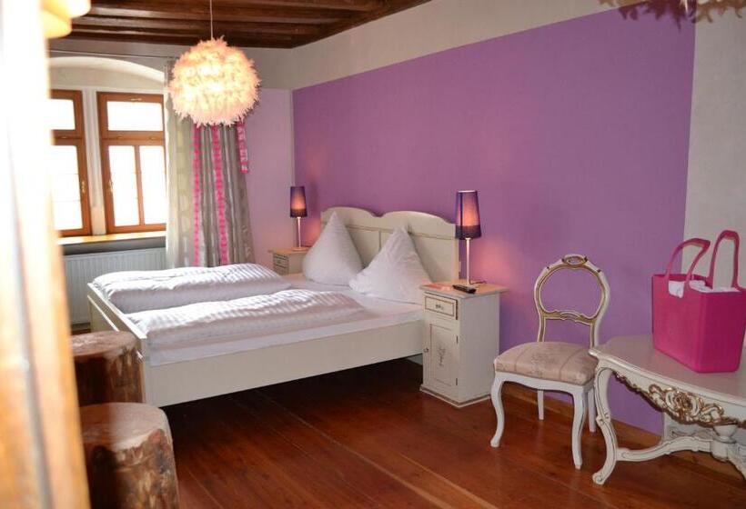 수피리어 룸, Turmdieb