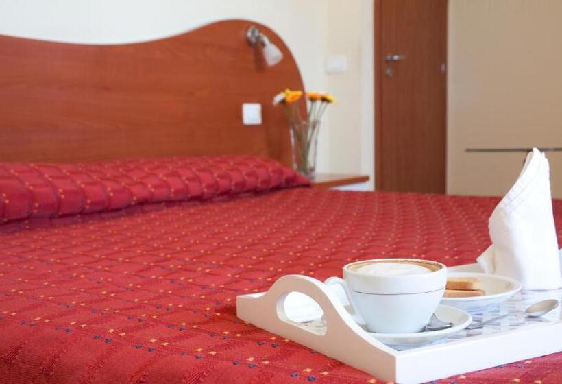 חדר סטנדרט לארבעה, Motta Residence