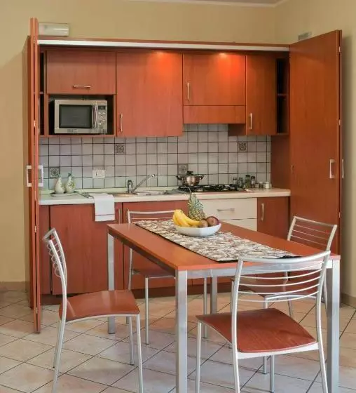 اتاق استاندارد چهار تخته, Motta Residence
